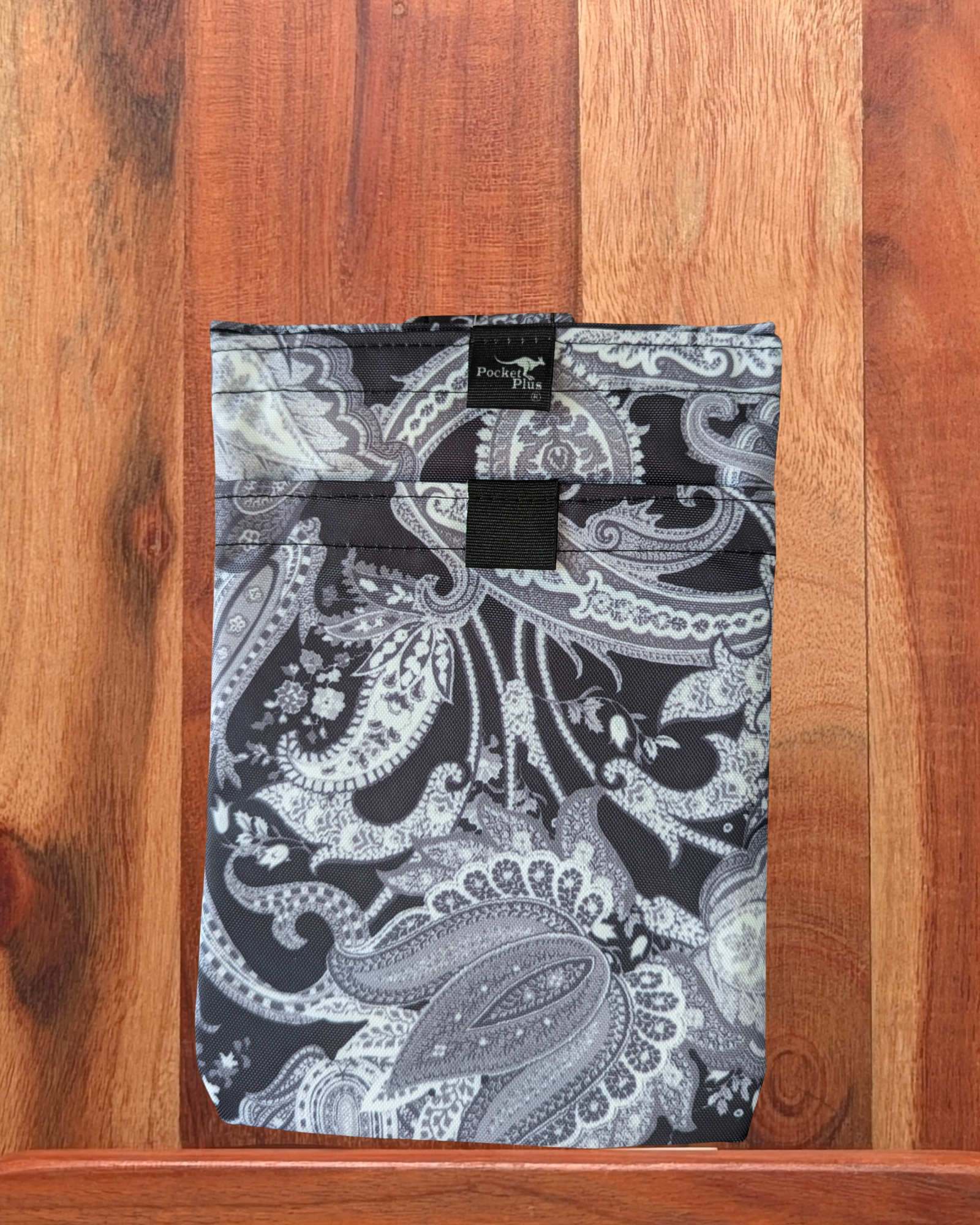 Extra Large | 6½" W × 9¼" H