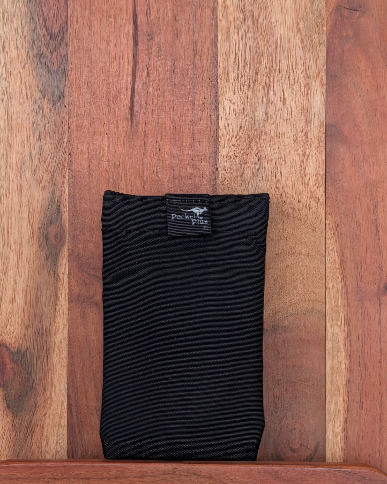 Extra Small | 3⅝" W × 6" H