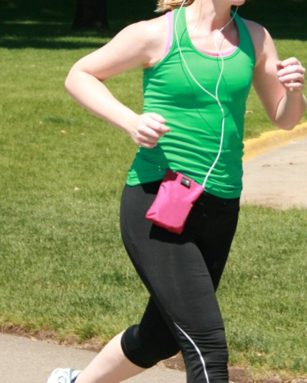 Medium | 4¼" W × 6" H