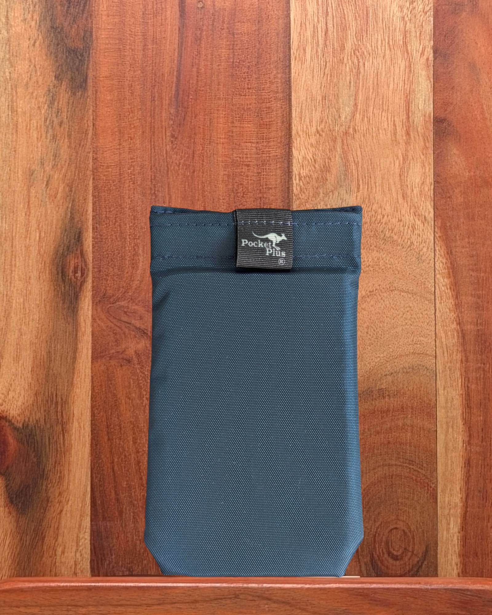 Small | 3⅝" W × 6" H