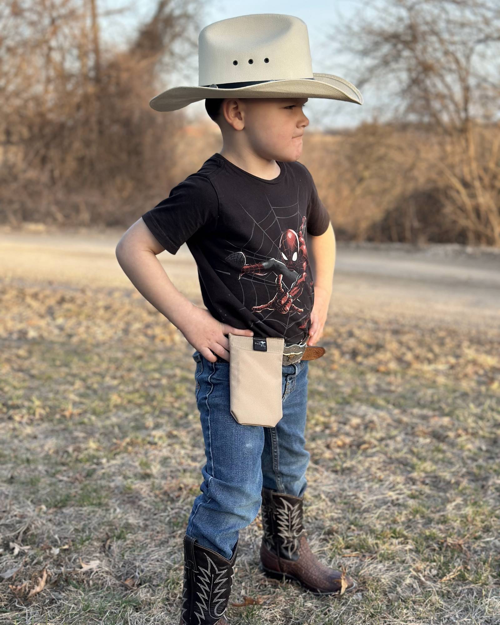 Small | 3⅝" W × 6" H