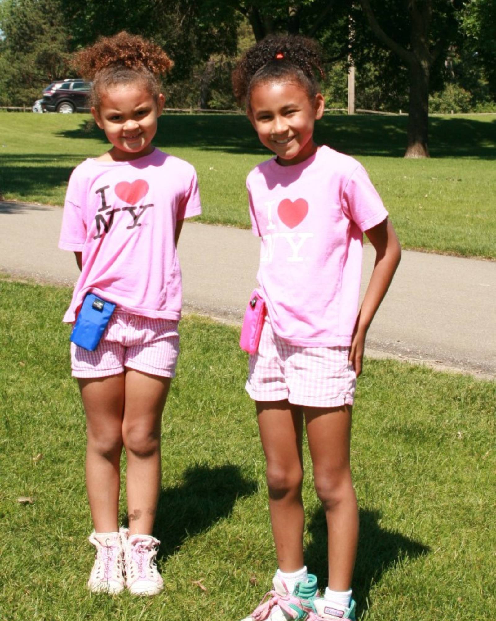 Small | 3⅝" W × 6" H